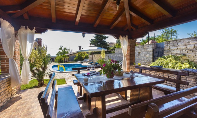 Orihi Villa | Villa Roy: Private Pool Retreat in Central Istria, 9.6/10