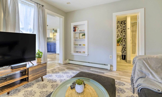 Central Waterford House | NEW! Waterford House < 4 Mi to Ocean Beach Park!