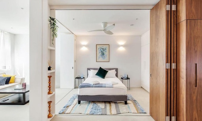 Alexandria Apartment | Modern Passive House: New York Warehouse Style Retreat