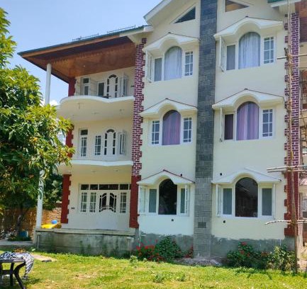 Nishat-Shalimar House | Exceptional New Zamrood Holiday Home with Ocean View