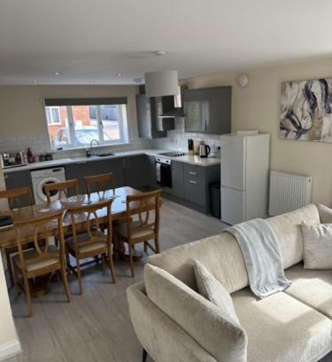 Balderton House | Newark area - modern 3 bedroom semi with free off road parking for 2 vehicles