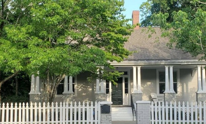 Chapin Cottage | Newberry Cottage - Ideal Location Near Downtown Attractions
