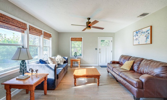 Newberry House | Serene Newberry Home on 10 Scenic Acres - Pets Welcome!