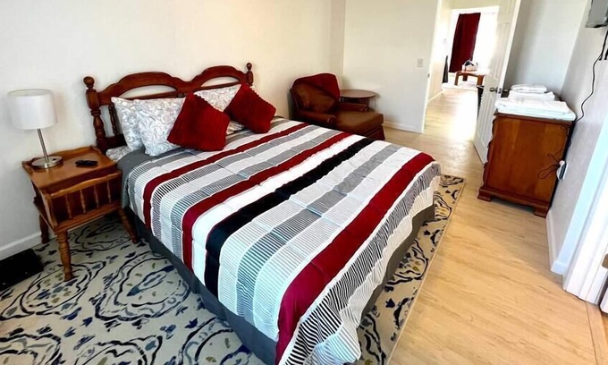 Lubbock House | NEW★Clean&Fresh4BR/3BA★Unit A Completely remodeled