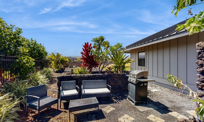 Kamuela Villa | Modern Studio Ohana with WiFi, Pool & Beach Access