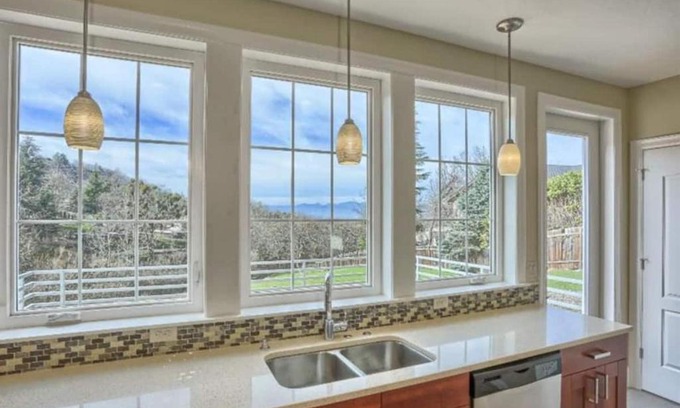 Medford House | Modern Contemporary Retreat with Pet & Child-Friendly Amenities