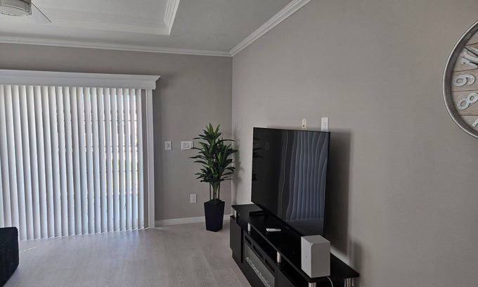 Fort Myers Beach House | Newer one bedroom full bath manufactured home two miles from fort myers beach.