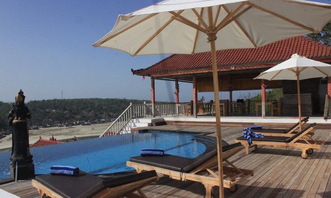 Mushroom Bay House | New Bungalow with Scenic Sea View & Pool in Lembongan