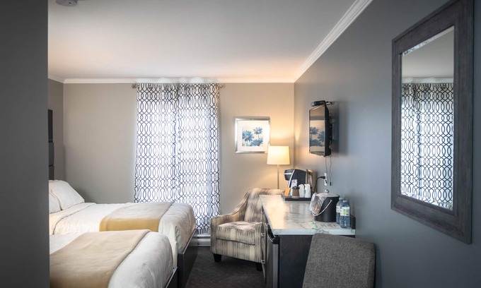 Conception Bay South Hotel | Inviting Newfound Inn & Suites: Pool, Breakfast & Family Fun