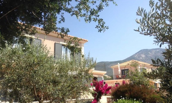 Mousata House | Stunning Villas with Sea and Mountain Views, Rated 9.8/10