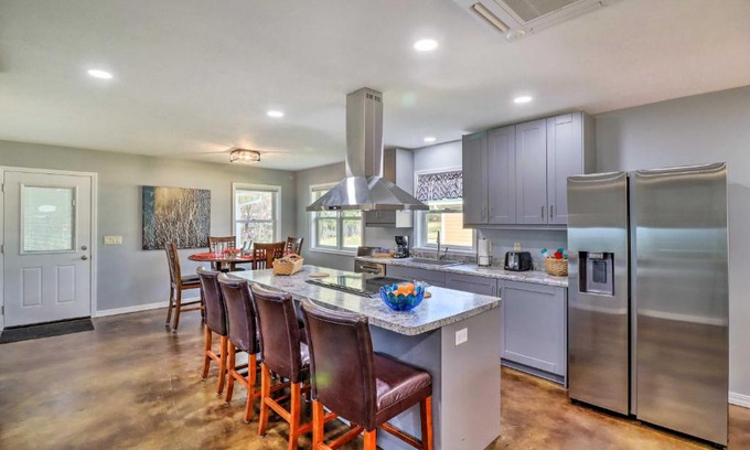 Cotter House | Modern Cotter Home Near Prime Fishing Spots for Families