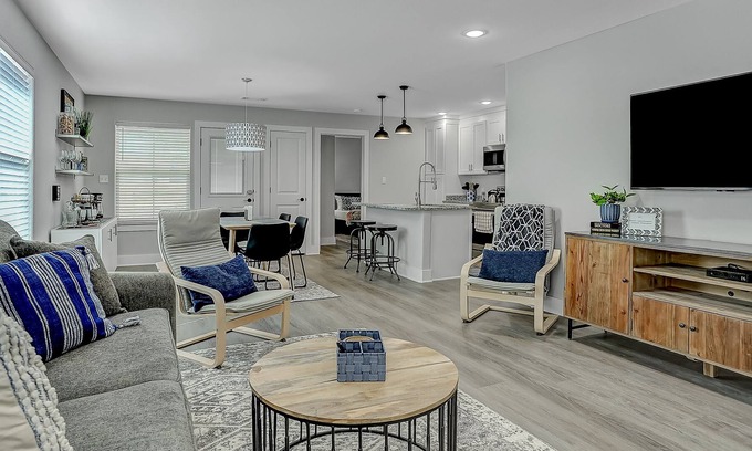 Denison House | Modern 3BD Home Near Texoma - Family-Friendly Retreat!
