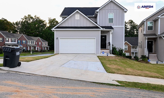 Church Street House | Convenient Getaway Near Atlanta Airport with Pool & Spa