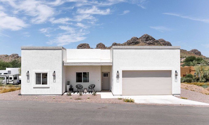 Gold Canyon House | Mountain View Retreat: Perfect for Your Desert Getaway