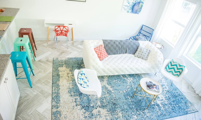 MacGregor House | Modern Inner Loop Townhome with Breakfast & Kitchen Access