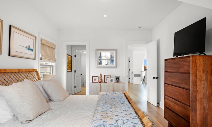 Greenwich House | Newly built modern colonial! steps from downtown Greenwich.