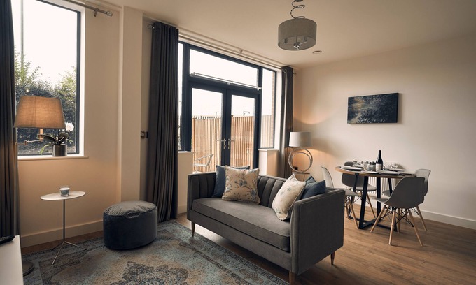 Hungerford Apartment | Modern One Bedroom Apartment with Patio and Pool Access