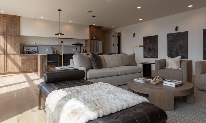 Driggs Condo | *Newly Built* The Targhee at The Basin Luxury Suites ⁓ Downtown Driggs ⁓ Hot Tub