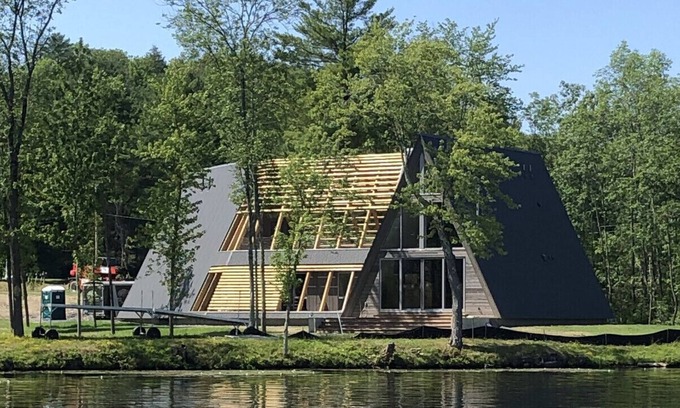 Castleton House | Modern A-Frame Retreat with Hot Tub & Pet-Friendly Amenities