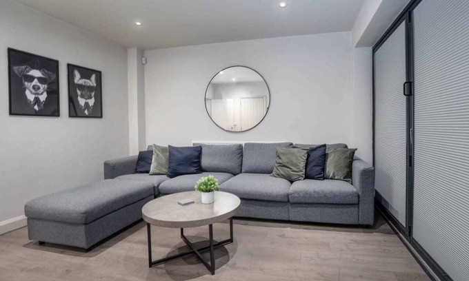 Sheffield House | Newly Extended 3 Bed House with Wifi and Parking