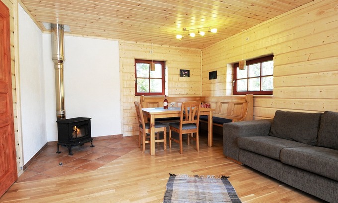 Galabodarna House | Modern Mountain Farm Apartment with Spa & Breakfast in Jämtland