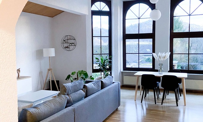 Dahn Apartment | Stunning Vacation Apartment with Castle View & Ocean Access
