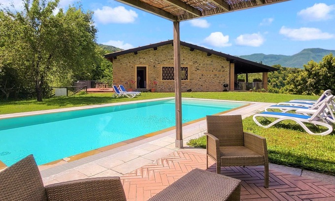 Castelnuovo di Garfagnana Villa | Stunning Barn Retreat with Private Pool and Scenic Views