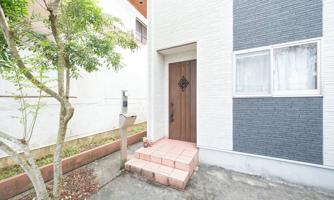 Kadena-cho House | Newly opened SALE 】Okinawa Arena Lycam is a 10-minute drive. Theater available.