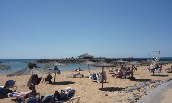 Caleta de Fuste Apartment | Refurbished Two-Bedroom Apartment at Esmeralda Complex