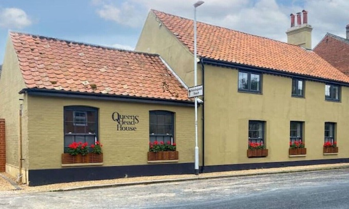 Kessingland House | Newly Refurbished Open Plan House Close to Beach