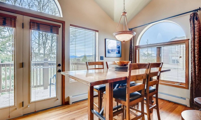 Frisco House | Tranquil Getaway with Lake Dillon Views and Family Amenities