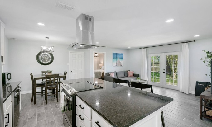 South Side House | Family-Friendly 3BR Retreat with King Bed & Pool Access