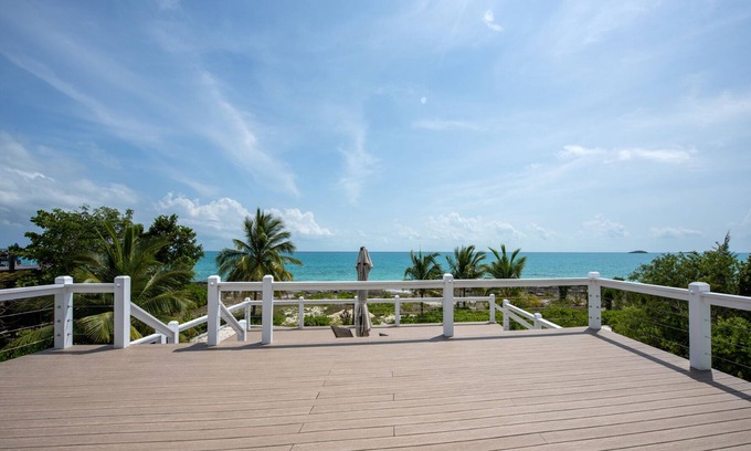 South Palmetto Point House | Idyllic Caribbean Retreat with Ocean Views & Snorkeling Access