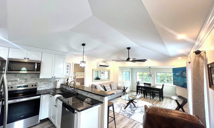 Treasure Cay Villa | Newly remodeled 2-bedroom villa with WiFi, AC in lovely Treasure Cay