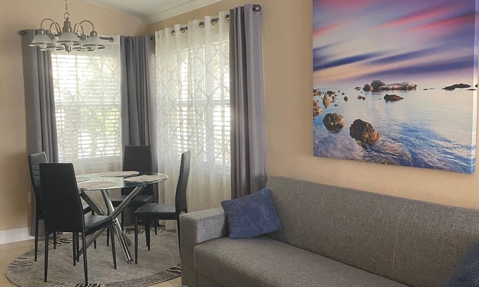 Villas Apartment | Modern & Pet-Friendly Hotel with Pool and Breakfast