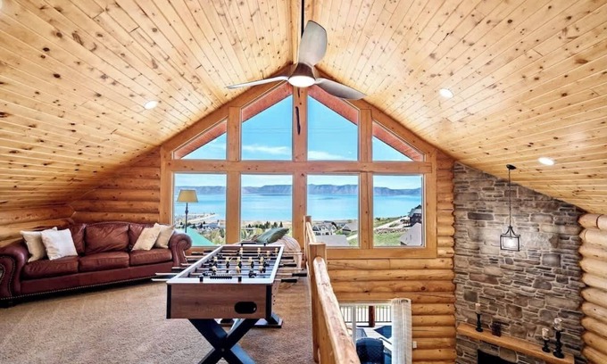 Harbor Village Cabin | Newly Remodeled Bear Lake Lodge