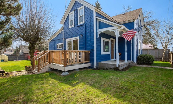 Dundee House | Pet-Friendly 2-Bedroom Retreat in Dundee's Wine Country