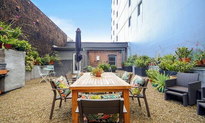 Downtown San Francisco House | Stylish Loft in Lower Nob Hill with Family-Friendly Amenities