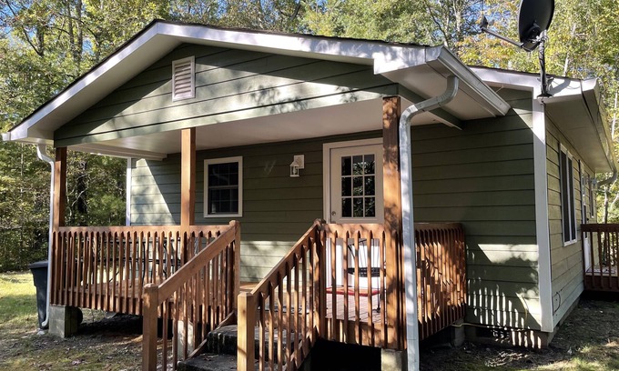 Brevard Cottage | Newly Remodeled, Private Cottage Near Hiking and Waterfalls