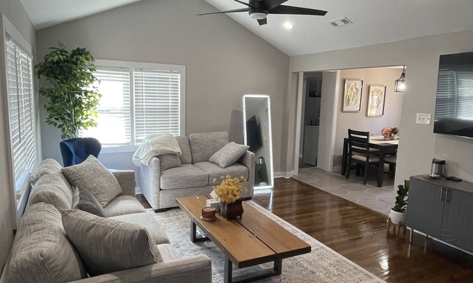 Mission House | Newly Remodeled Private House with Jacuzzi Near Highway