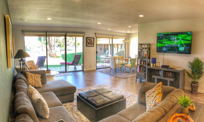 Bermuda Dunes Condo | Beautifully Remodeled Unit with Pool and Mountain Views