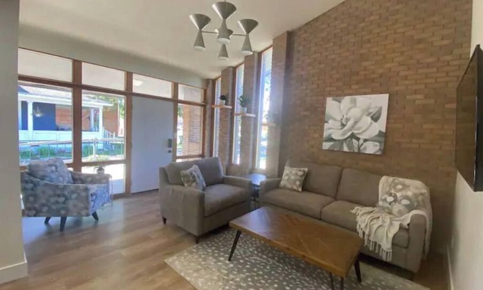 Tiffin Apartment | Newly Remodeled Hotel Near Downtown DORA - 10/10 Rating