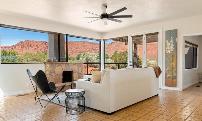 Ivins House | Newly Remodeled Hotel with Breathtaking Mountain Views