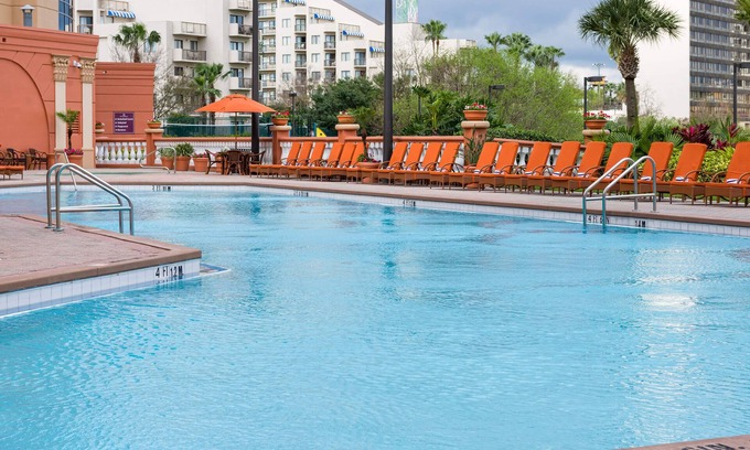 Florida Center Condo | Renovated 2-Bedroom Resort Condo near Universal Studios