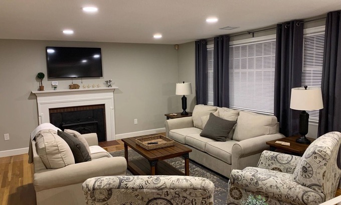 Canton House | Renovated 3 Bed/2 Bath Hotel Near Boston & Gillette Stadium