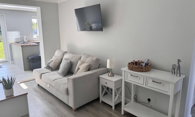 Heacham House | newly renovated 3 bed house near beach in heacham