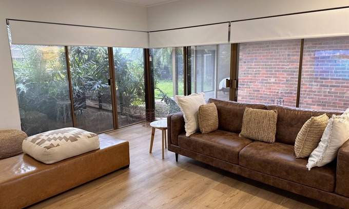 Yarrawonga House | Renovated 4-Bedroom House with Pool in Ideal Location