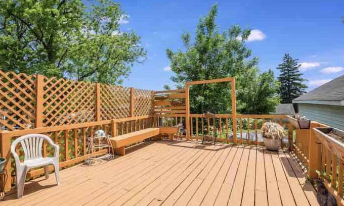 Aurora House | Chic 4BR Home with Kitchen & Child-Friendly Amenities