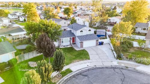 Kearns House | Newly Renovated 5 BR 3 Bth in SLC