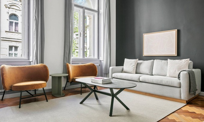 Himmelpfortgrund Apartment | Newly Renovated Alsergrund 4BR with Fireplace & Kitchen